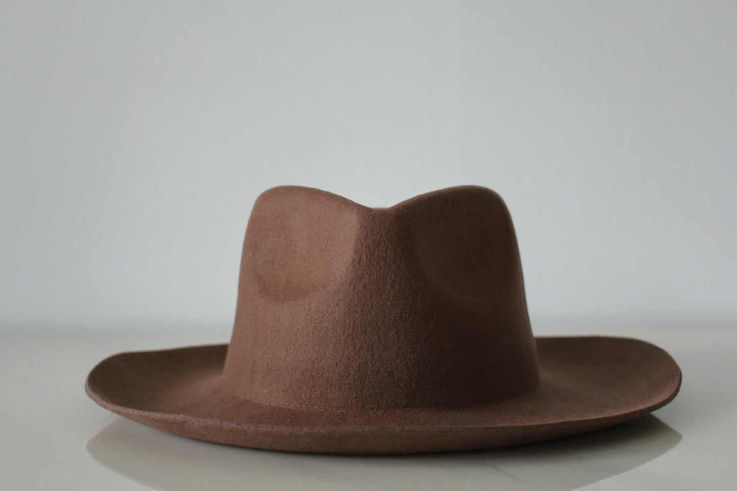 Curved Brim - Brown