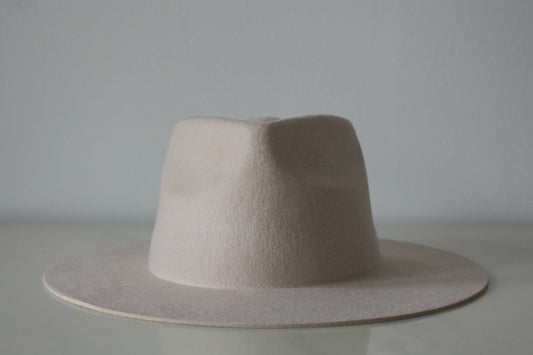 Classic Fedora - Oat