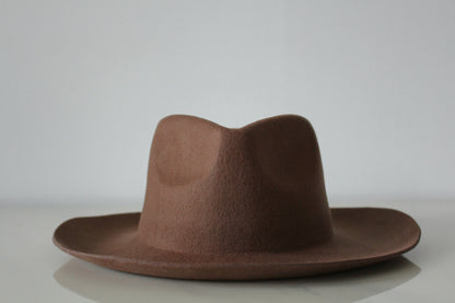 Curved Brim - Brown