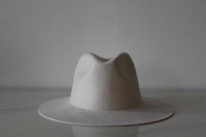 Large Size Fedora - Ivory